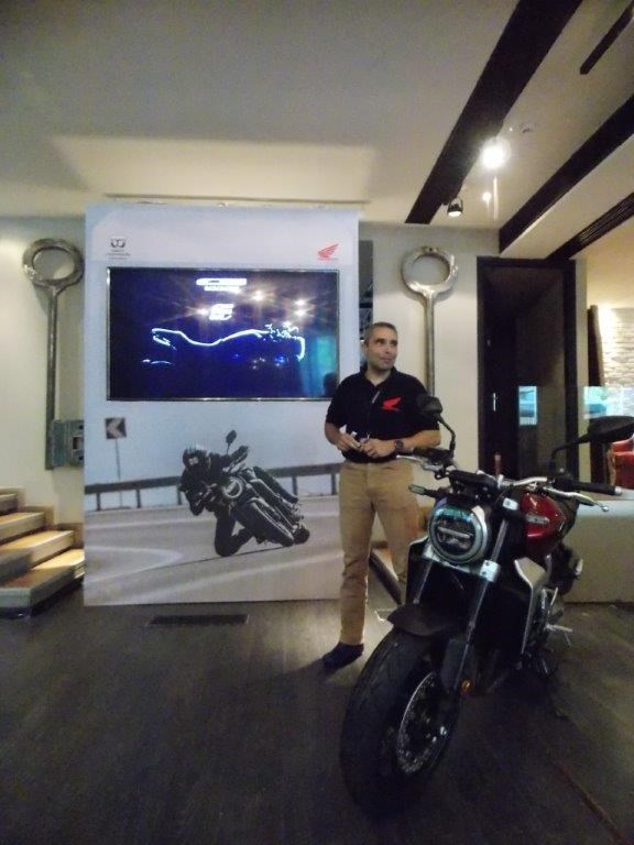 Ο Υπεύθυνος Τεχνικής Εκπαίδευσης Honda Moto κ. Μαρίνος Αγορίτσας